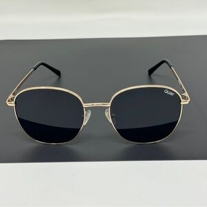 Quay Australia Sunglasses Jezabell 126 Gold Rim Round